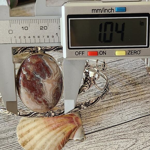 Crimson Tide Red Agate Cuff Bracelet - Bold Elegance in Sterling Silver - Picture 7 of 9